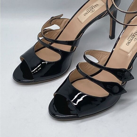 Valentino Garavani Button-Strap Patent Leather Sandals size 36.5 - Picture 8 of 12